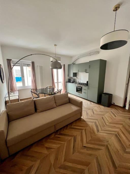 Casa Sassari - Vicino Porta Susa F.S. Turijn Buitenkant foto